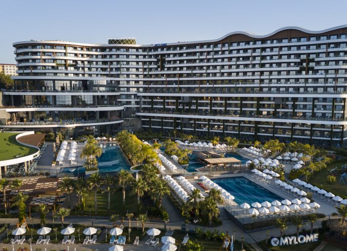 Mylome Luxury Hotel & Resort
