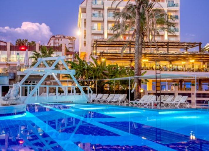 Sealife Buket Resort & Beach Hotel