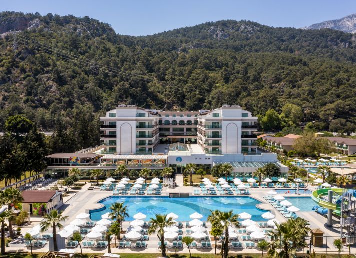 Dosinia Luxury Resort Hotel