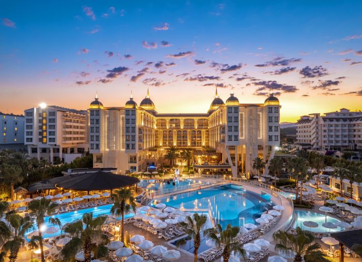 Kirman Premium Sidera Luxury & Spa Hotel